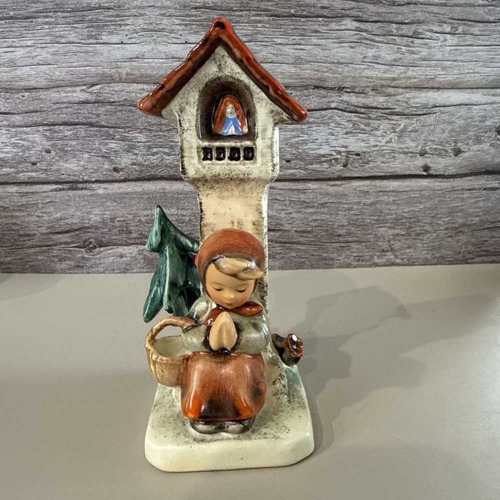 Goebel Hummel 84/0 "Worship" Girl Praying 5" Tall Adorable Figurine